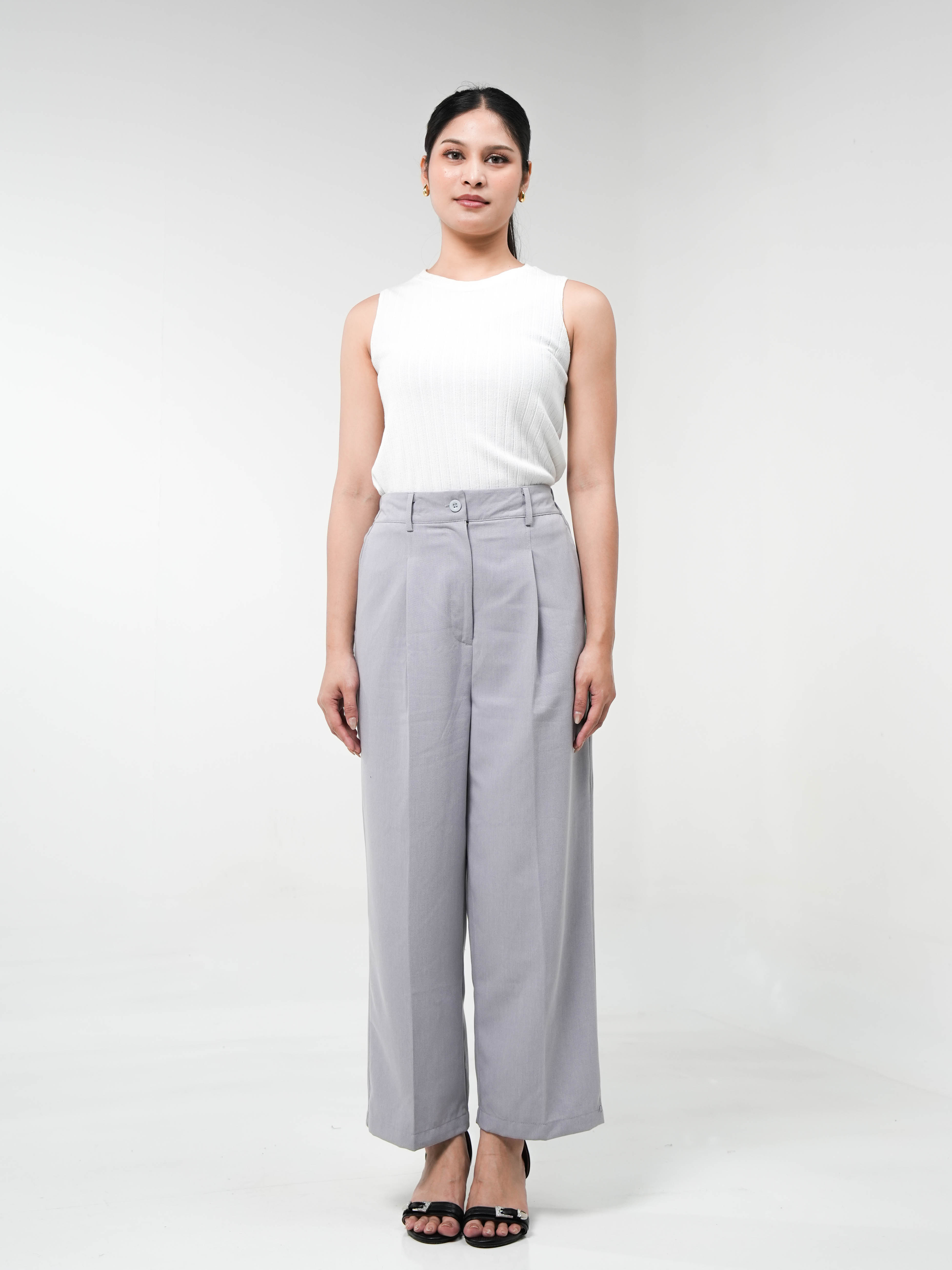 Hardware Clothing Celana Panjang Wanita Cropped Basic Trousers