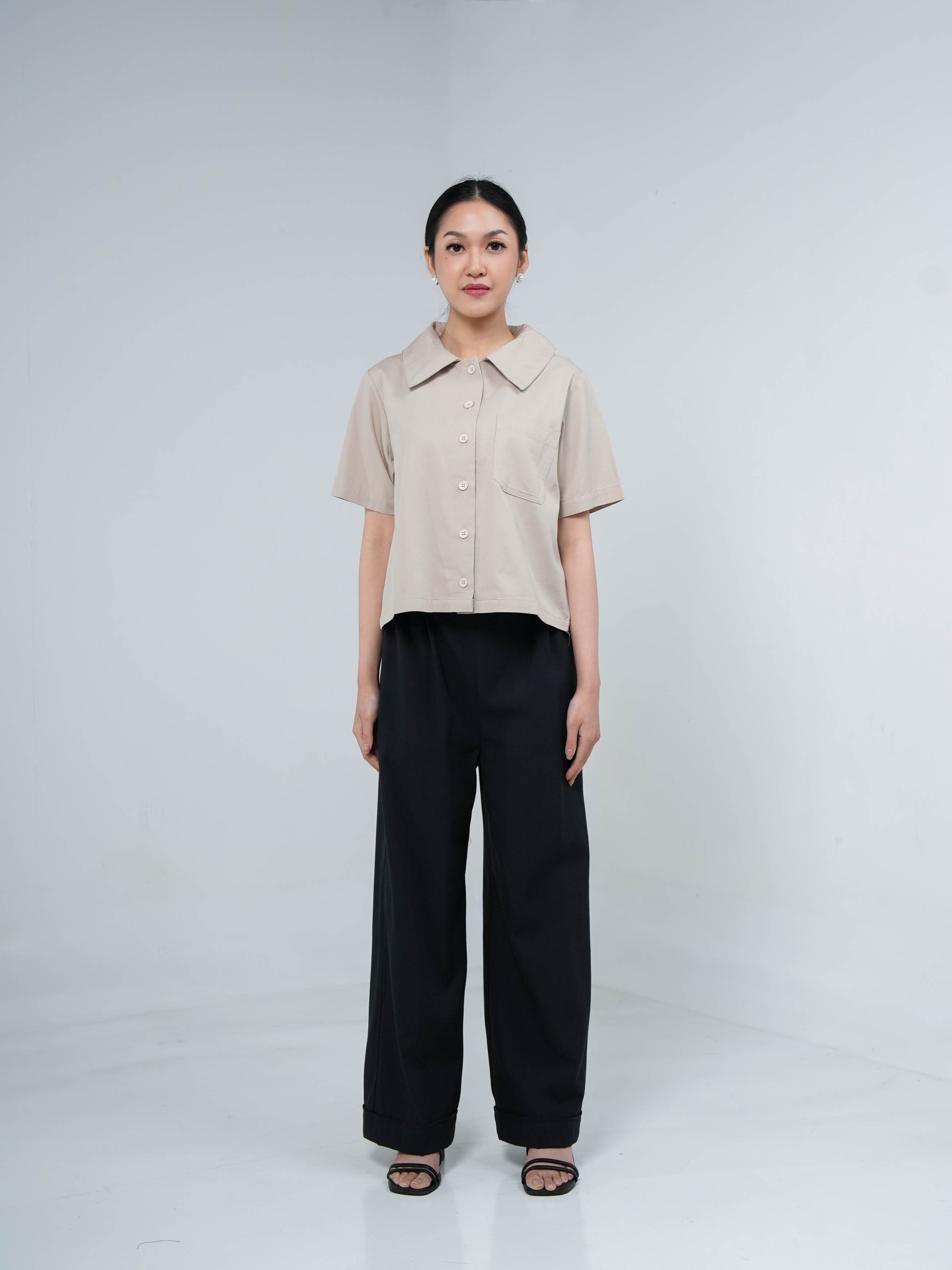 Hardware Clothing Atasan Wanita Shirt Big Collar Short Sleeve