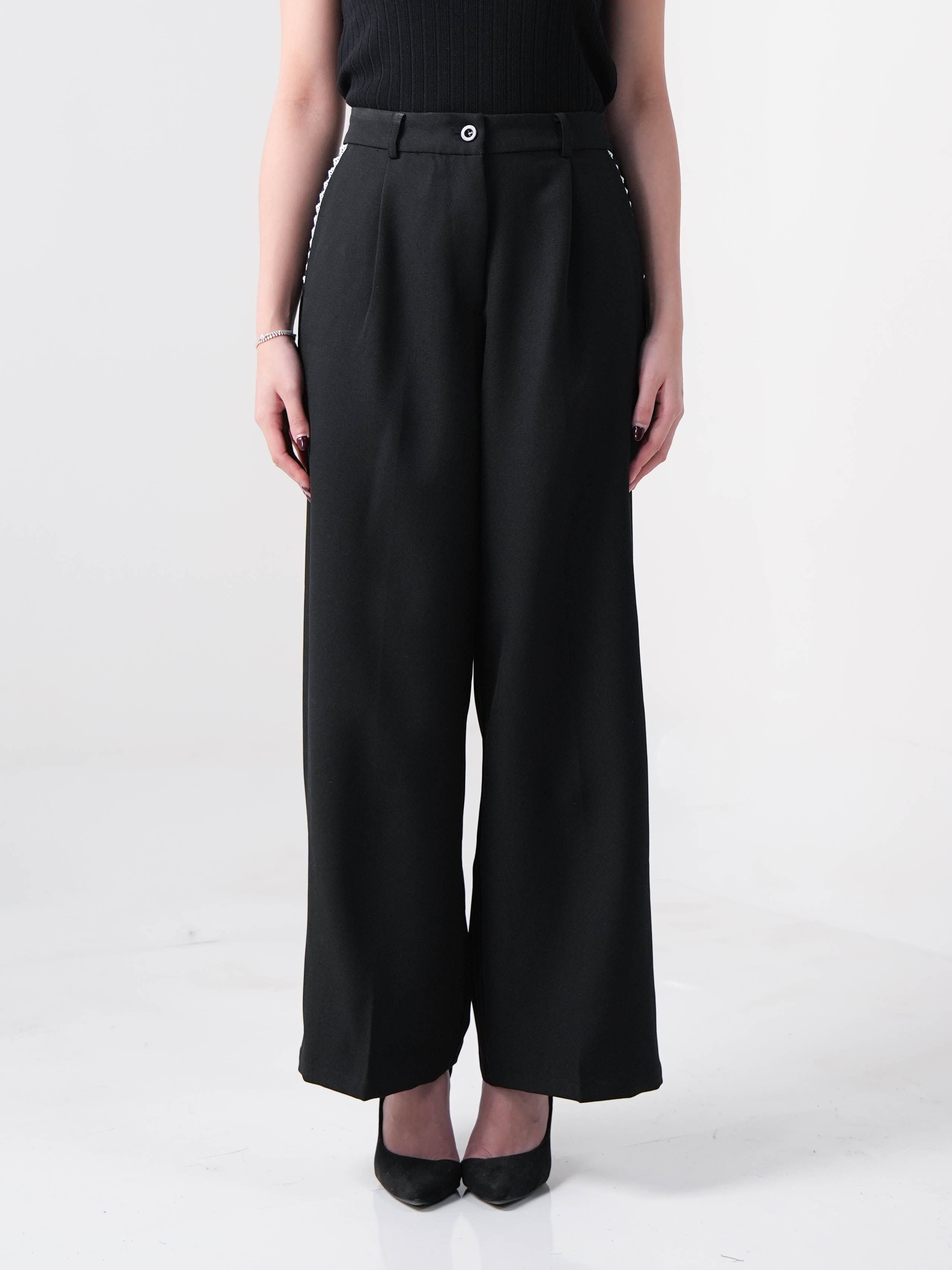 Hardware Clothing Celana Panjang Wanita TROUSER PANTS WITH DETAIL LACE